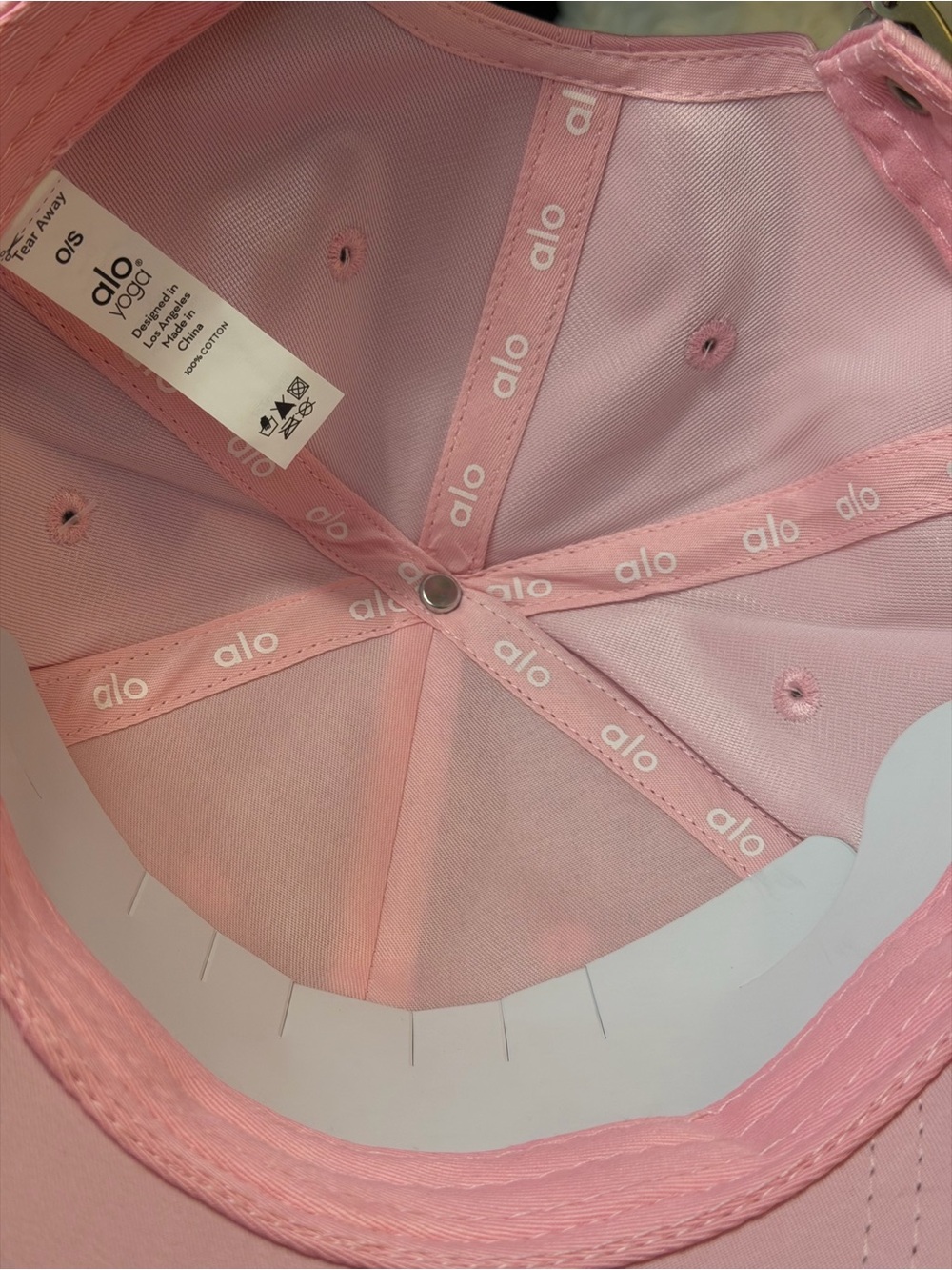 ALO Yoga Off Duty Candy Heart Light Sweet Pink Embroidered Logo Rare  Cap - Picture 11 of 16